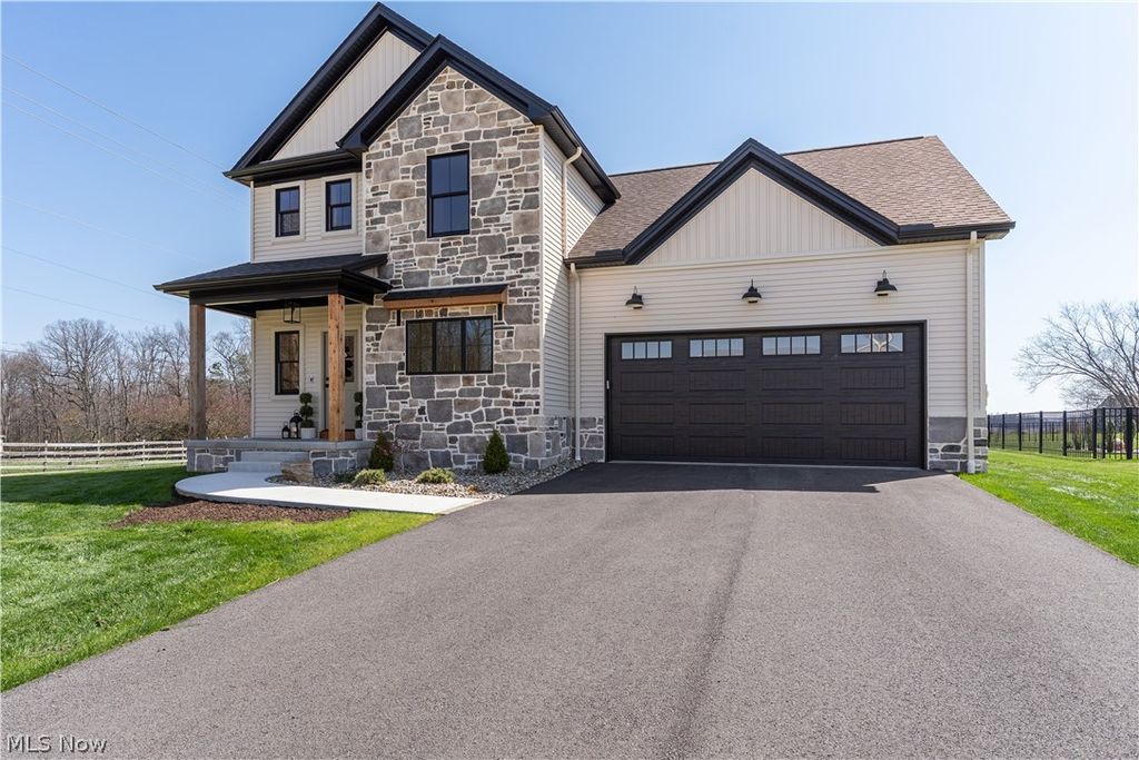 Photo of 782 Radcliffe Pass, Columbiana, OH 44408 (MLS # 5197262)