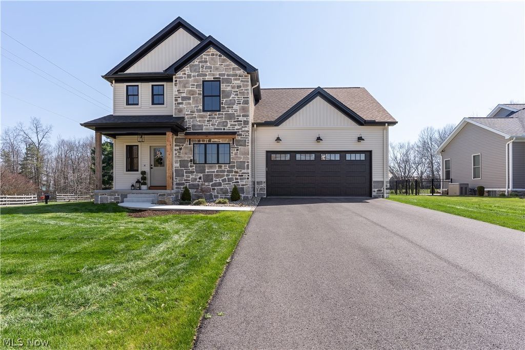 Photo of 782 Radcliffe Pass, Columbiana, OH 44408 (MLS # 5197262)