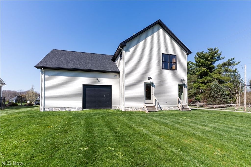 Photo of 782 Radcliffe Pass, Columbiana, OH 44408 (MLS # 5197262)