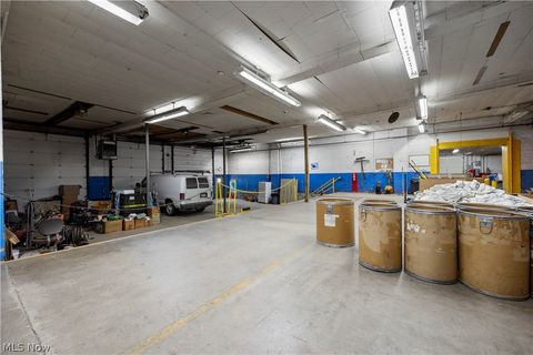 Tiny photo for 419 W Market Street, Sandusky, OH 44870 (MLS # 5189811)