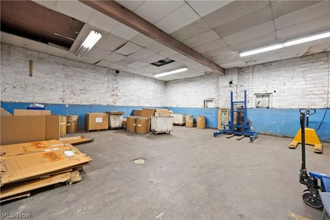 Tiny photo for 419 W Market Street, Sandusky, OH 44870 (MLS # 5189811)