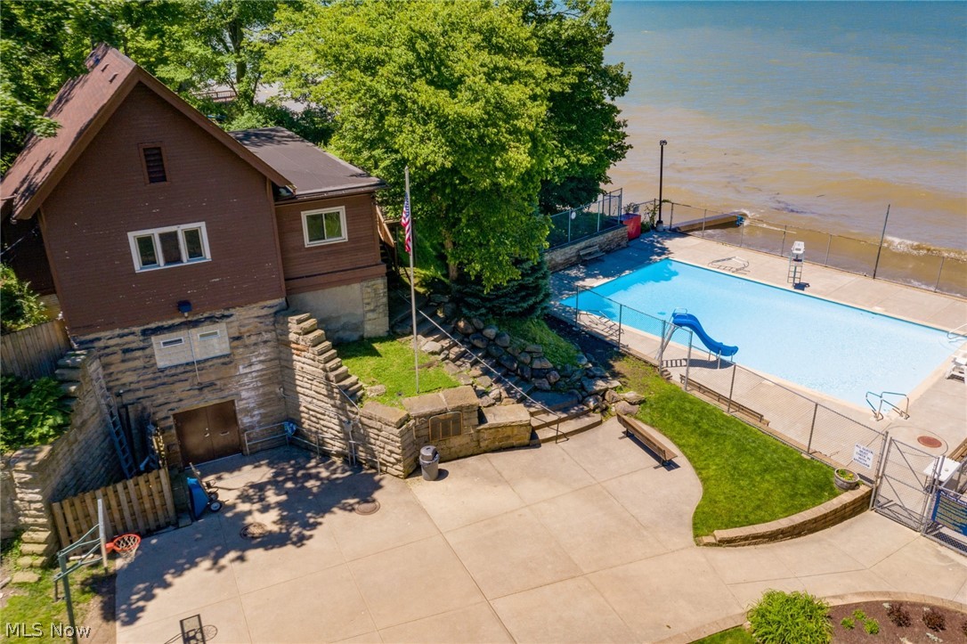 Utopia Beach - Residential