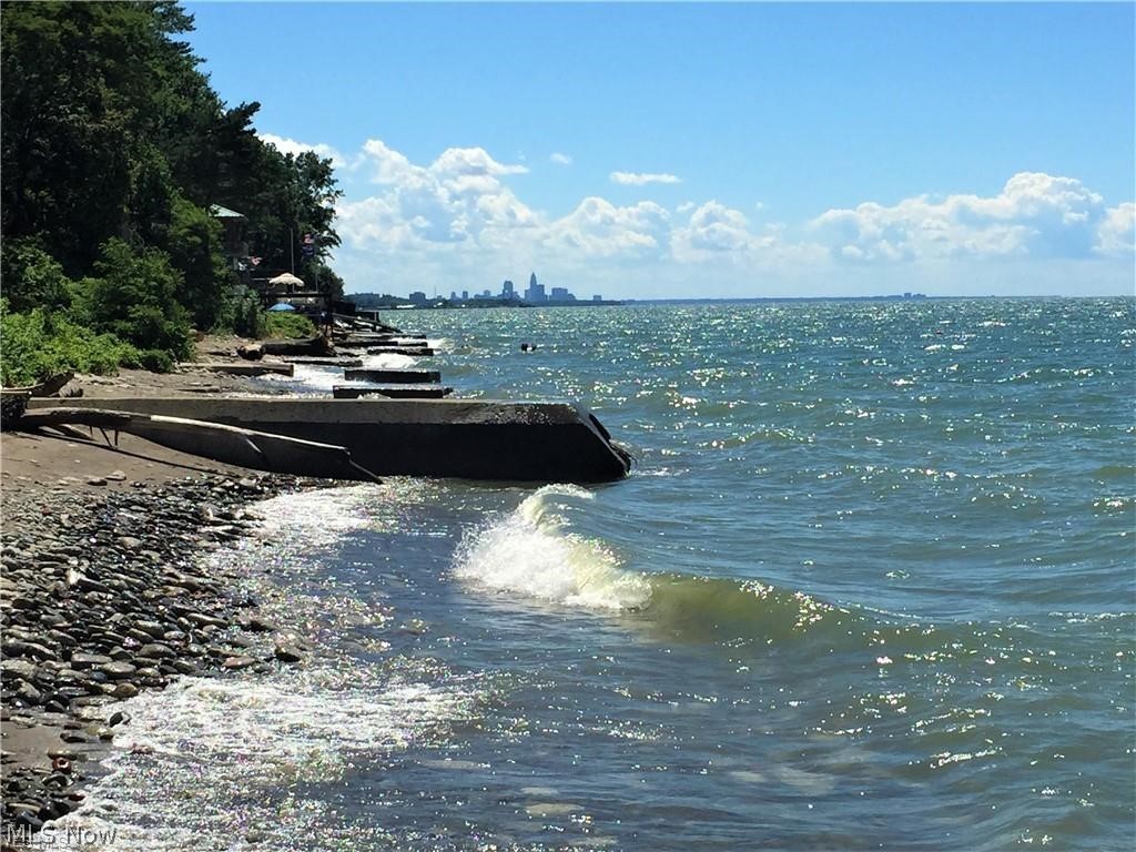 Utopia Beach - Residential