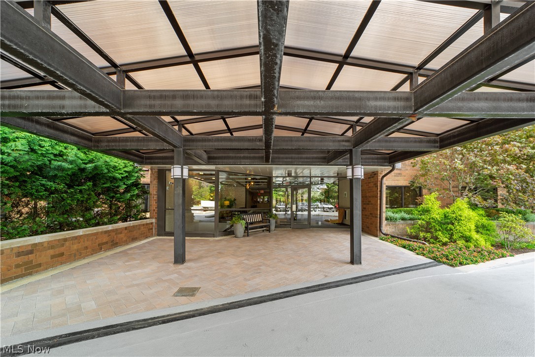 27500 Cedar Road 708