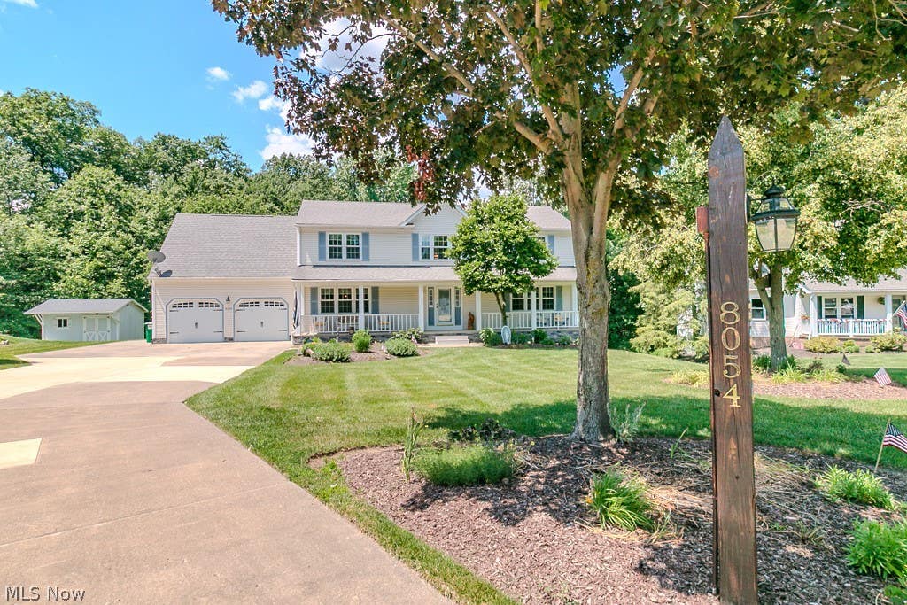 Photo of 8054 N Chariot ST, Concord Township, OH 44060 (MLS # 5222305)