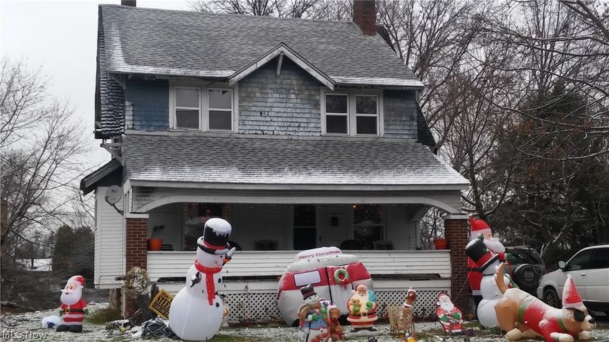 This is your chance to own a turn-key rental.  Rented for $500/month.