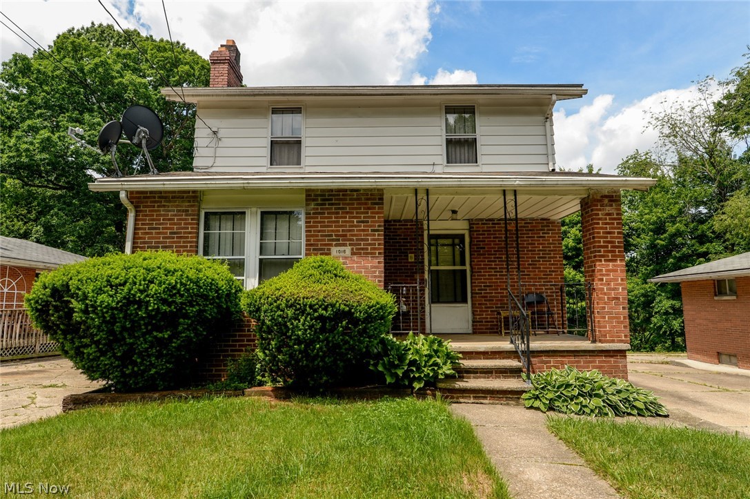This single-family home has been occupied by the same tenant for years. The tenant is on a month to month. There is also a large oversized 2-car garage the landlord has used for storage, but you could charge an additional fee for tenants to use. The home is being sold "as-is."