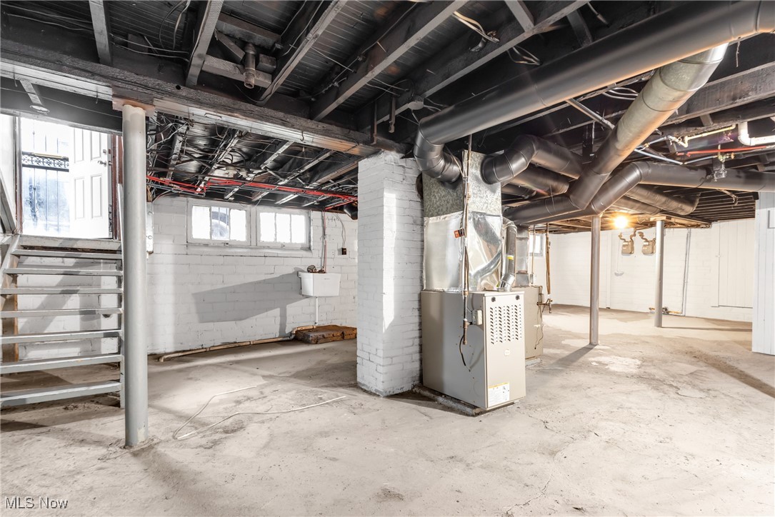 L J Hostetters - Residential Income