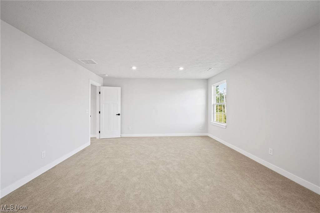2205 S Park Road, Twinsburg, Ohio image 32