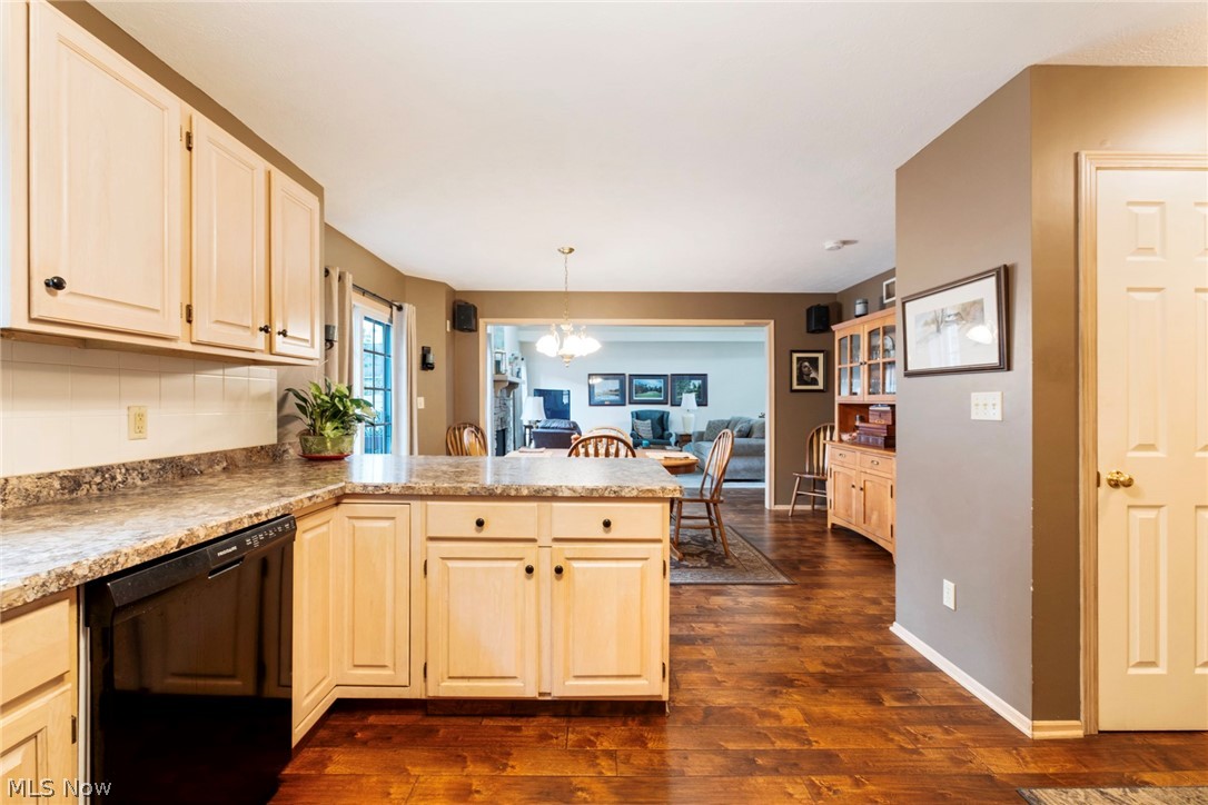 Olde Stone Crossing Condo - Residential