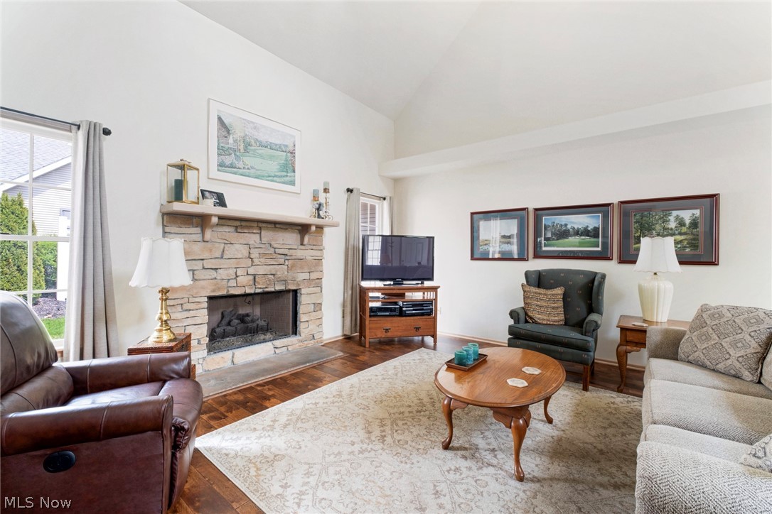 Olde Stone Crossing Condo - Residential