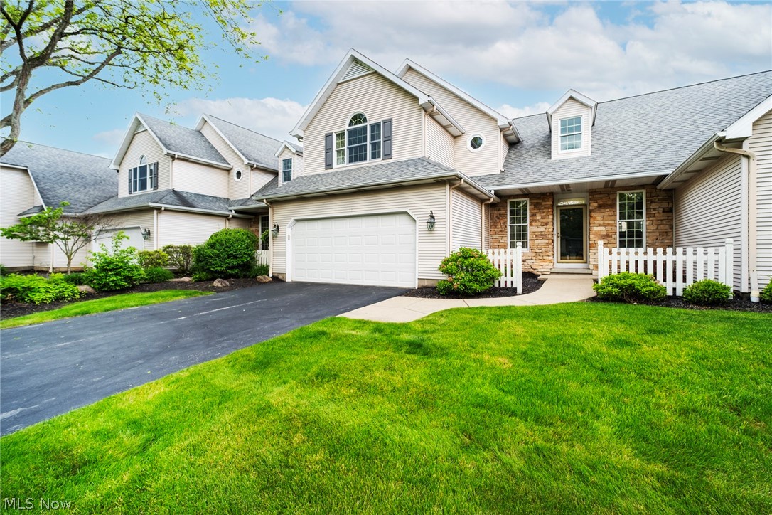 Olde Stone Crossing Condo - Residential