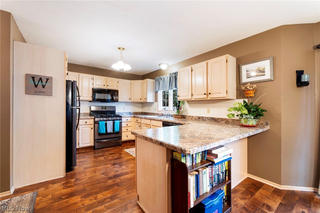 Olde Stone Crossing Condo - Residential