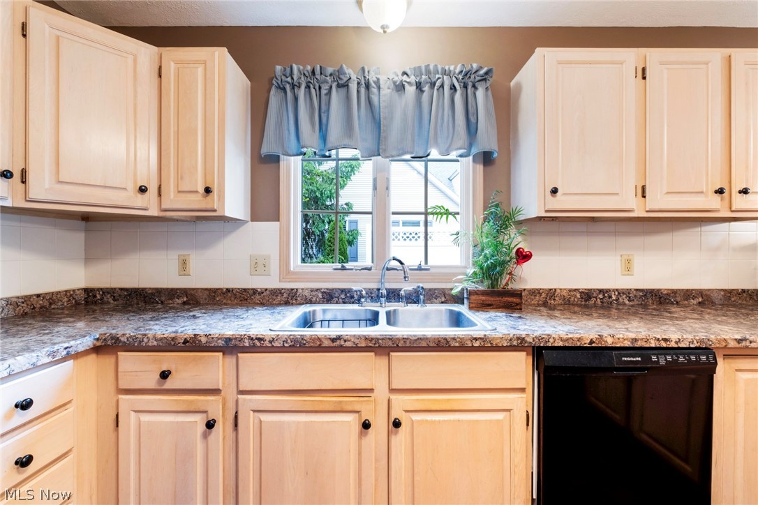 Olde Stone Crossing Condo - Residential