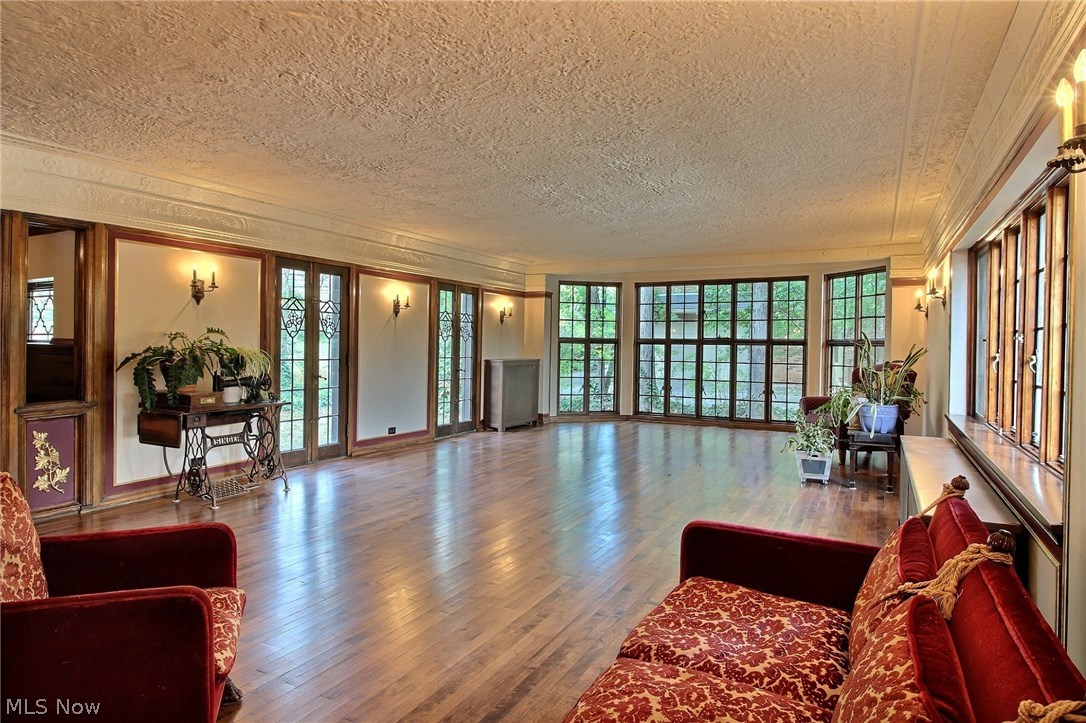 South Shaker Lakes Sub/O P & M J - Residential