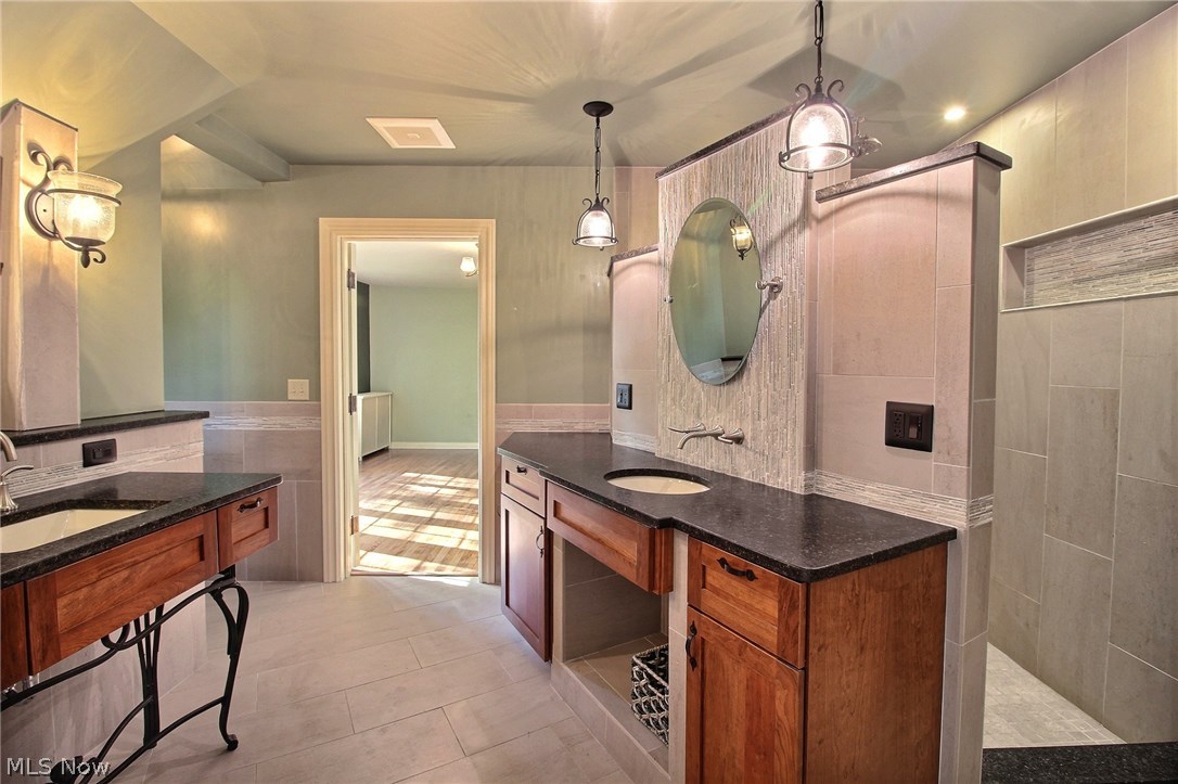 South Shaker Lakes Sub/O P & M J - Residential