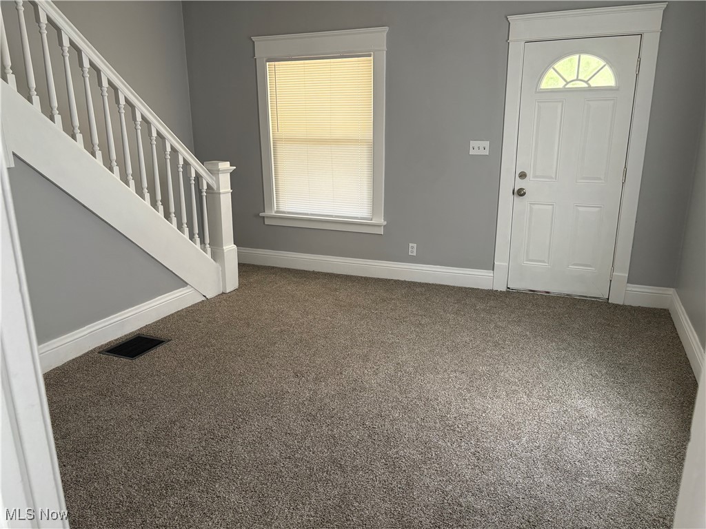 1203 Woodland Street, Warren, Ohio image 2