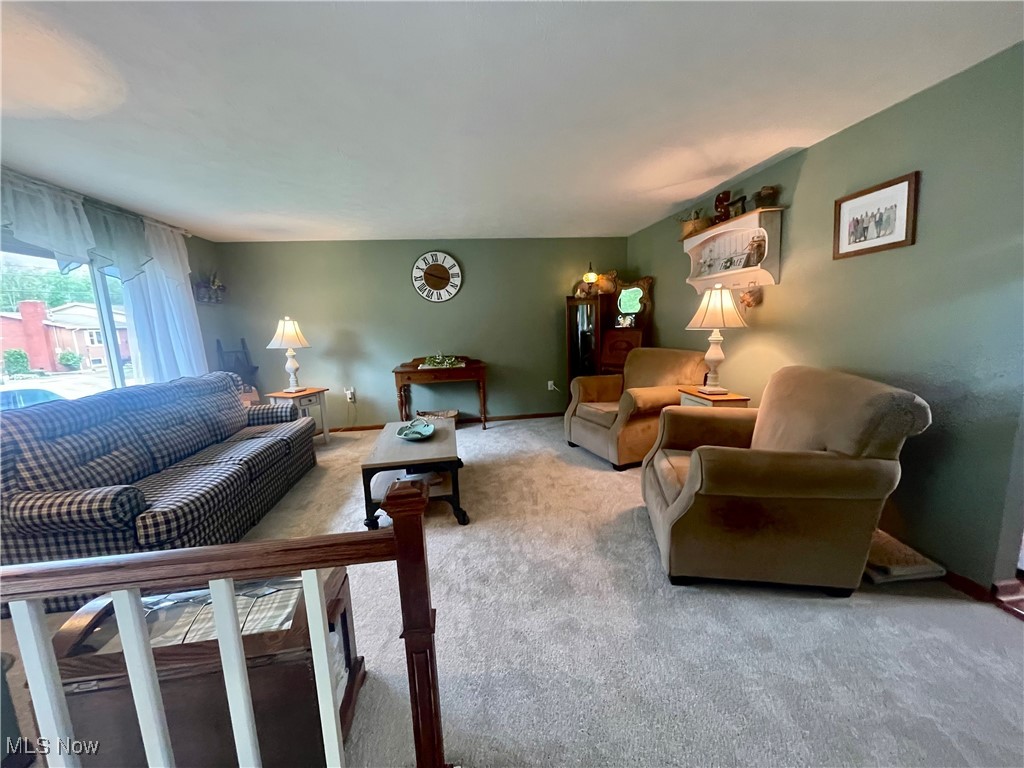 251 Greenbrier Avenue, Williamstown, West Virginia image 9