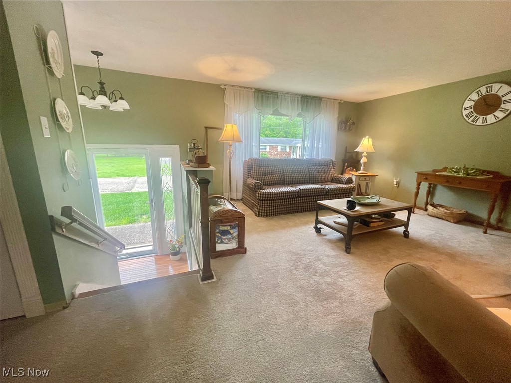 251 Greenbrier Avenue, Williamstown, West Virginia image 8