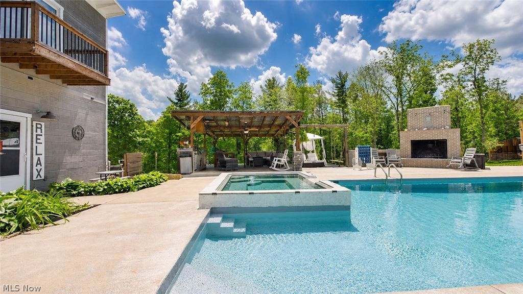 Photo of 3368 Lowe Lane, Mcconnelsville, OH 43756 (MLS # 5203838)