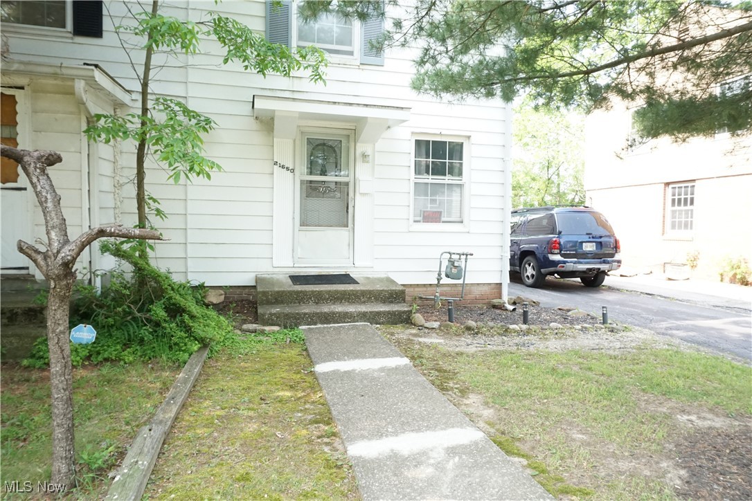 Great opportunity to own this 2 bedroom Colonial in Euclid. The main level features your Living room, Dining room, and Kitchen. Upstairs you have 2 nice size bedrooms and a full bathroom. The lower level has additional recreation space and storage.