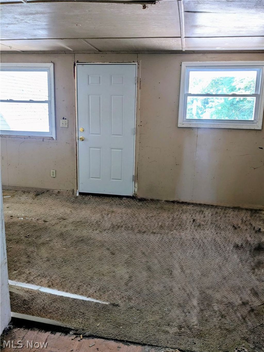 Photo of 1301 Lincoln Way NW, Massillon, OH 44647 (MLS # 5195782)