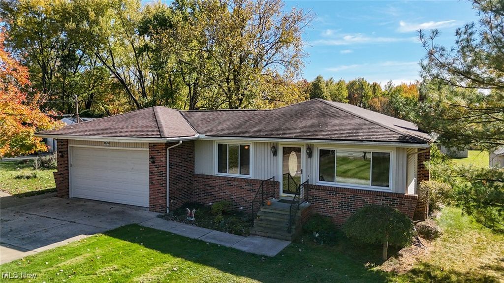 Photo of 1178 Twinsburg Road E, Macedonia, OH 44056 (MLS # 5167924)
