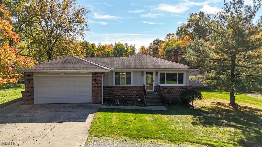 Photo of 1178 Twinsburg Road E, Macedonia, OH 44056 (MLS # 5167924)