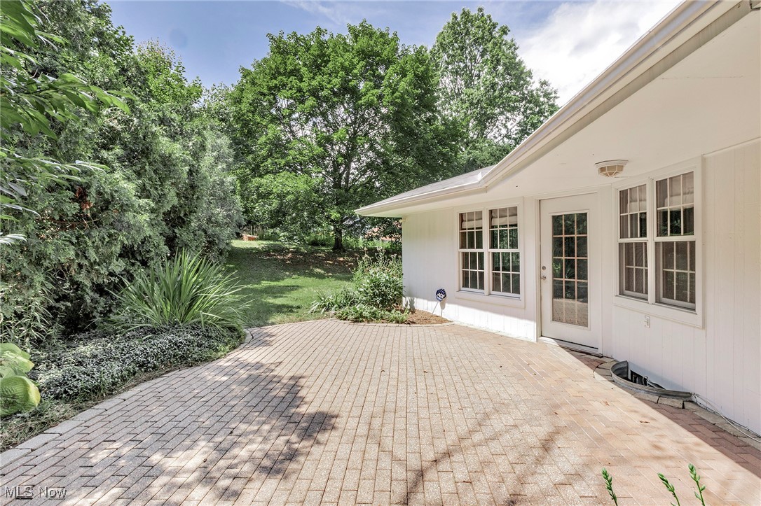 32 Lyndale Drive