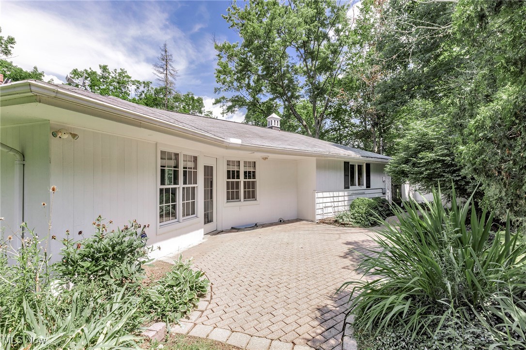 32 Lyndale Drive