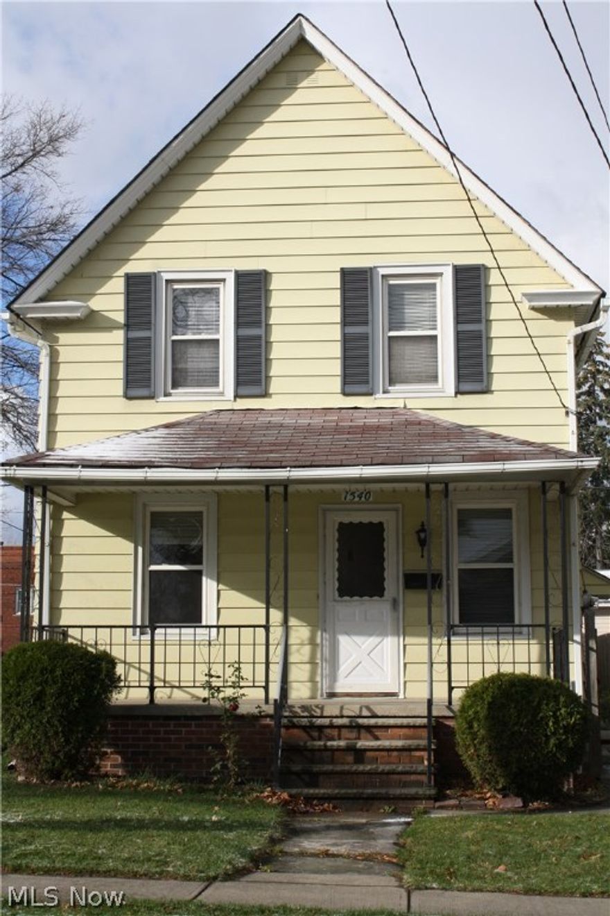 Charming 2 bedroom 2 bath colonial on corner lot with 2 car garage in well desired community of Lakewood. Great first time home buyer opportunity or investment. Breakfast bar for additional entertaining area, well cared for home, 2 refrigerators, new furnace Nov 2015, siding and roof on garage 2015, carpeting throughout Nov 2015, electrical boxes 2015 (to be completed).