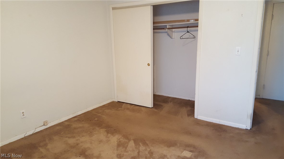 Golden Oaks Condo - Residential