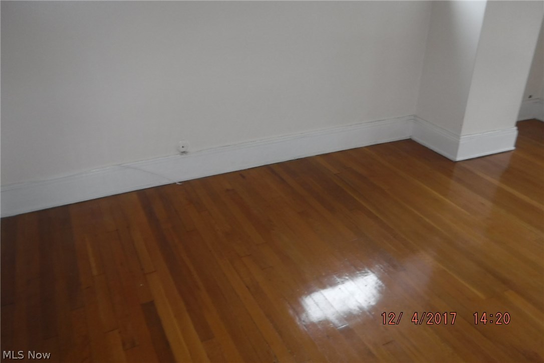 Shaker Lakes - Residential