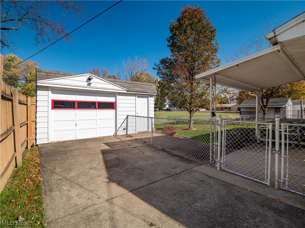 Oakwood Park 01 - Residential