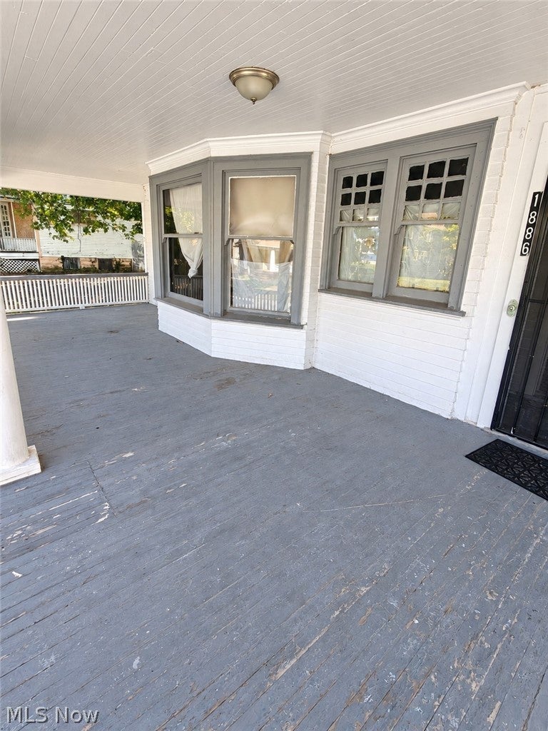 1886 Chapman Avenue