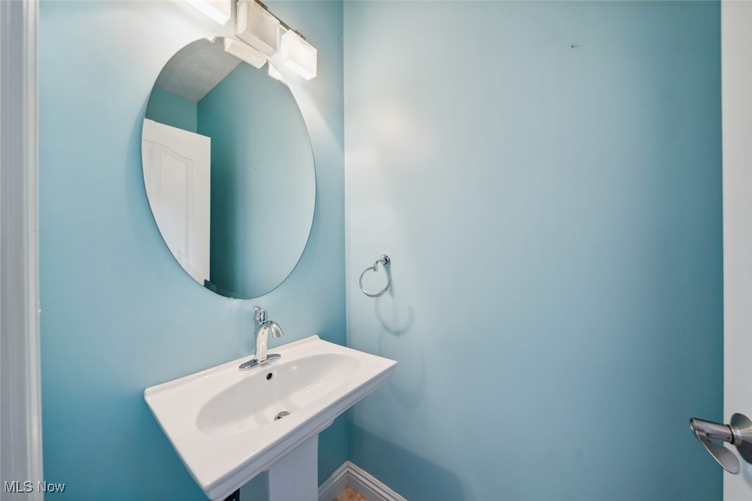 30080 Shadow Creek Drive, Westlake, Ohio image 15
