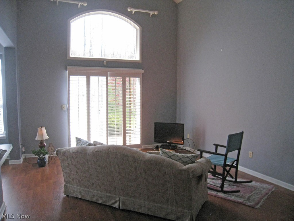 Regency Hlnds Condo 04 Amd - Residential Lease