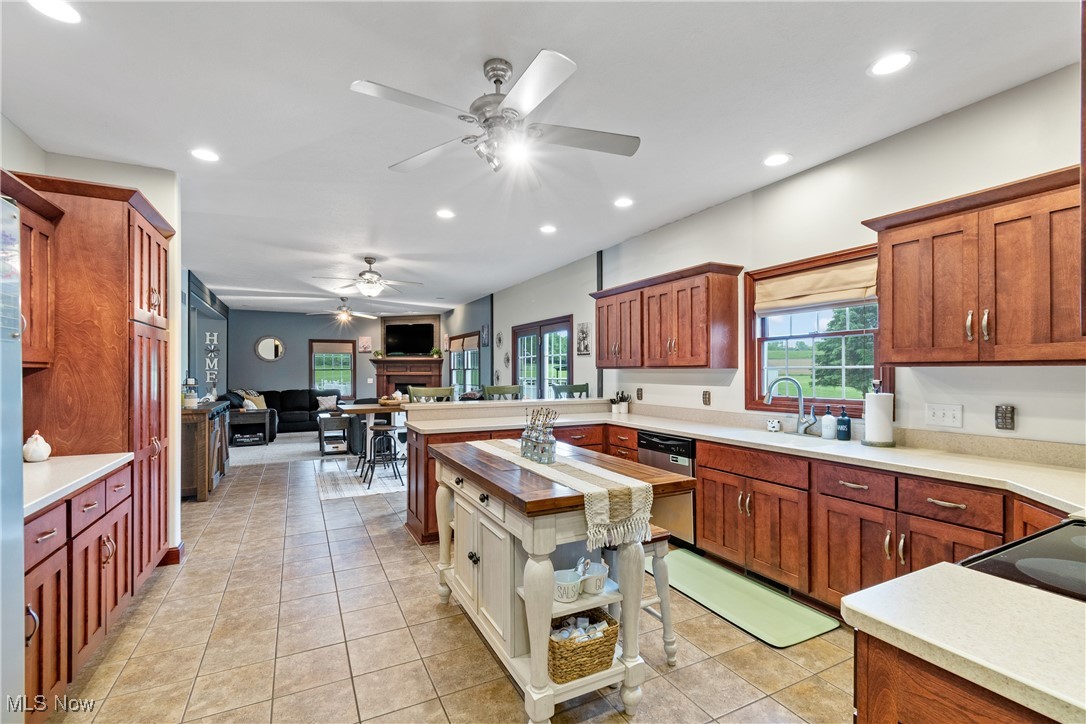 6495 Nathaniel Drive, Shreve, Ohio image 16