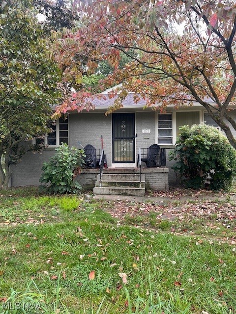 A quality built, three bedroom ranch home with good bones! Spacious living room & kitchen that features a brand new floor. Home was recently painted inside & out. Roof is only a few years old. This home is priced just right to get it updated & ready for a forever home or an investor looking to add a gem to their portfolio.