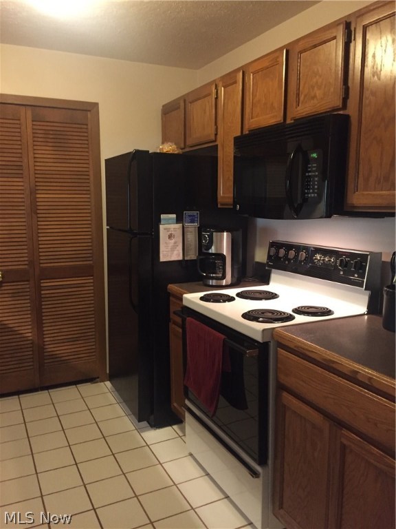 Courts Country Lakes Condo - Residential