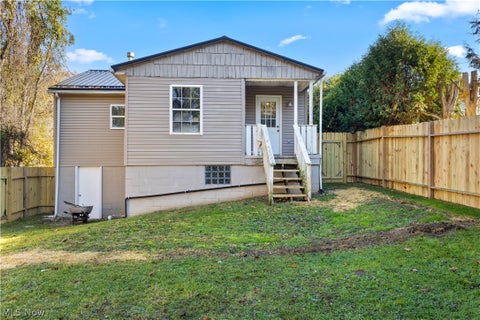 Tiny photo for 212 Booker Street, Weirton, WV 26062 (MLS # 5255345)