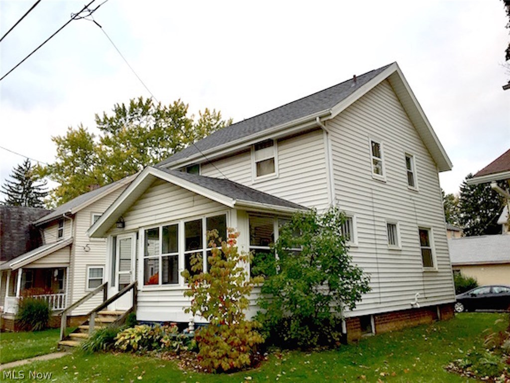 Charming colonial located in the heart of downtown North Canton. Kitchen lovers will appreciate the size, (2 yr) nice appliances and fresh flooring! Dining room with hardwood flooring opens to nice size living room. Enclosed front porch entry overlooks city's West Park play area. Half bath with storage on main level a bonus! Three bedrooms with large bath upstairs. Tasteful and warm decor. Furnace replaced 10/16, roof shingles 5/15, many vinyl replacement windows updated and nice updated sliding door to rear yard. Quietly located in town, however just minutes from shopping, schools, YMCA. Convenient!