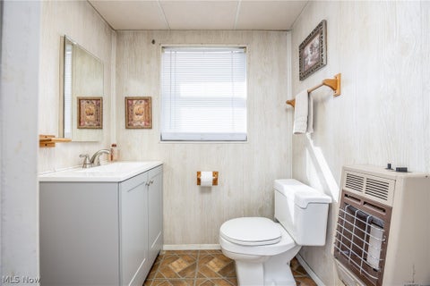 Tiny photo for 3304 Avery Street, Parkersburg, WV 26104 (MLS # 5254515)