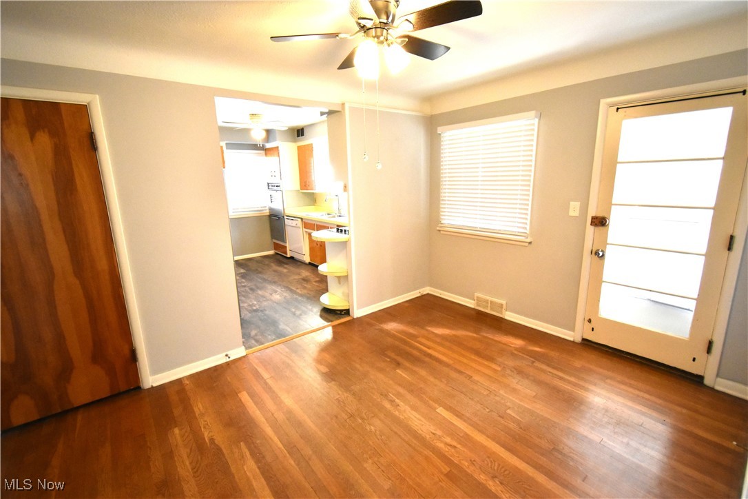 Rooss - Residential Lease