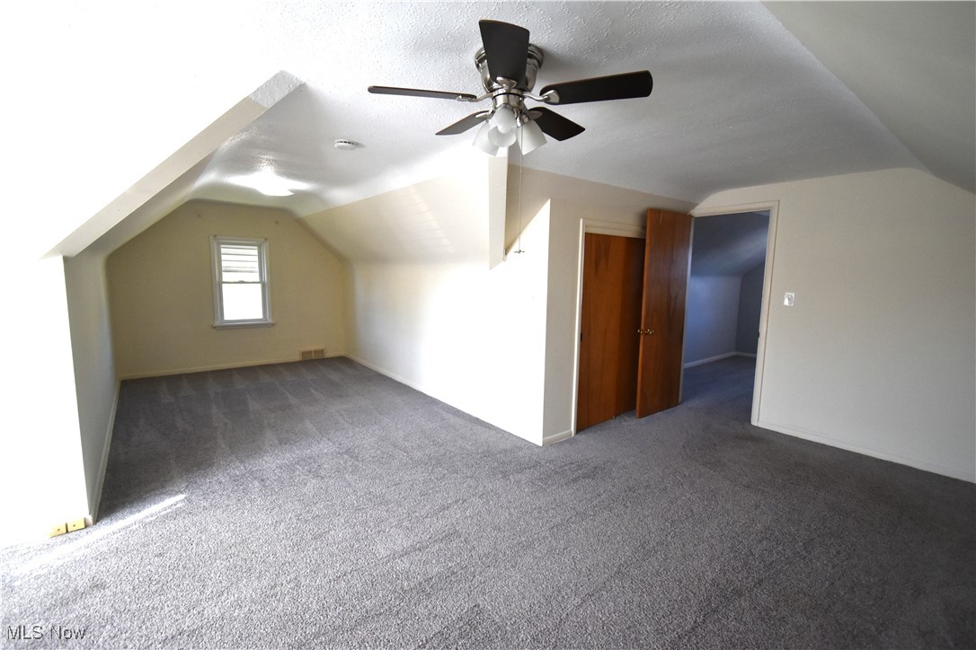 Rooss - Residential Lease