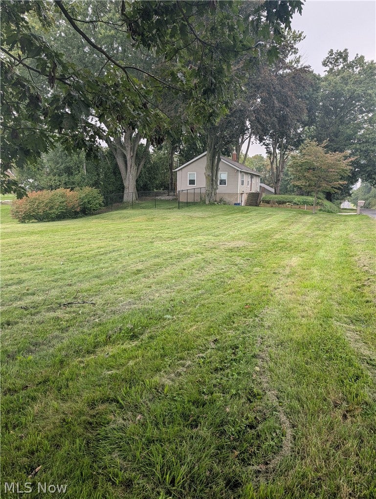 1242 Wingfoot Lake Road