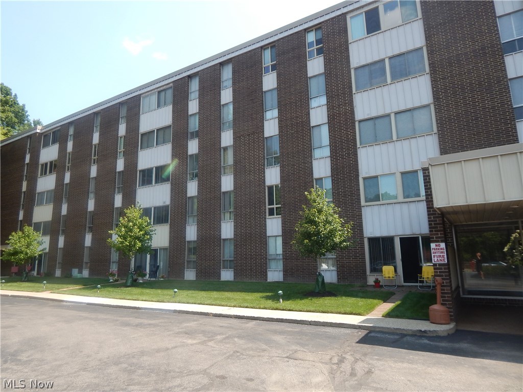 Silver Lake Towers Condo - Residential