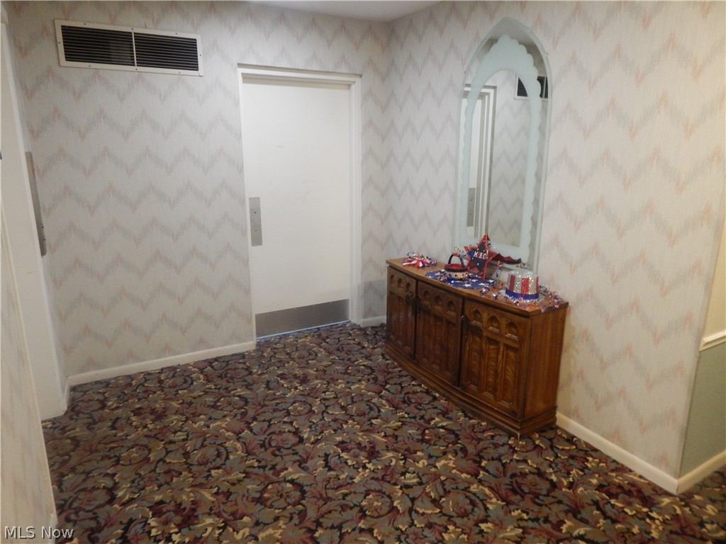 Silver Lake Towers Condo - Residential