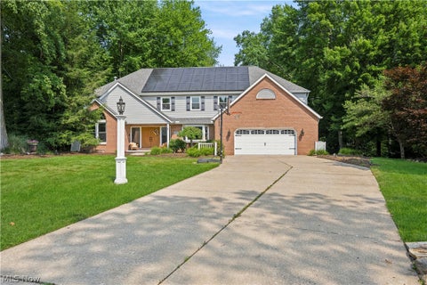 Homes For Sale - 2537 Fox Circle<br/> Stow, OH 44224