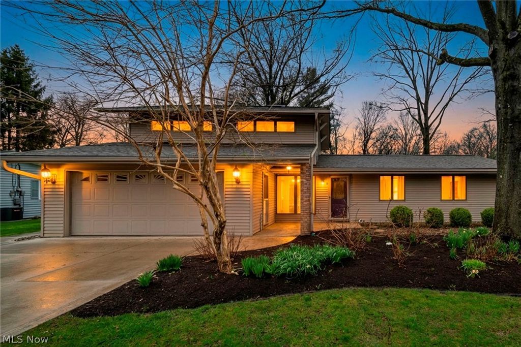 Photo of 24783 Riverview Drive, Columbia Station, OH 44028 (MLS # 5197991)